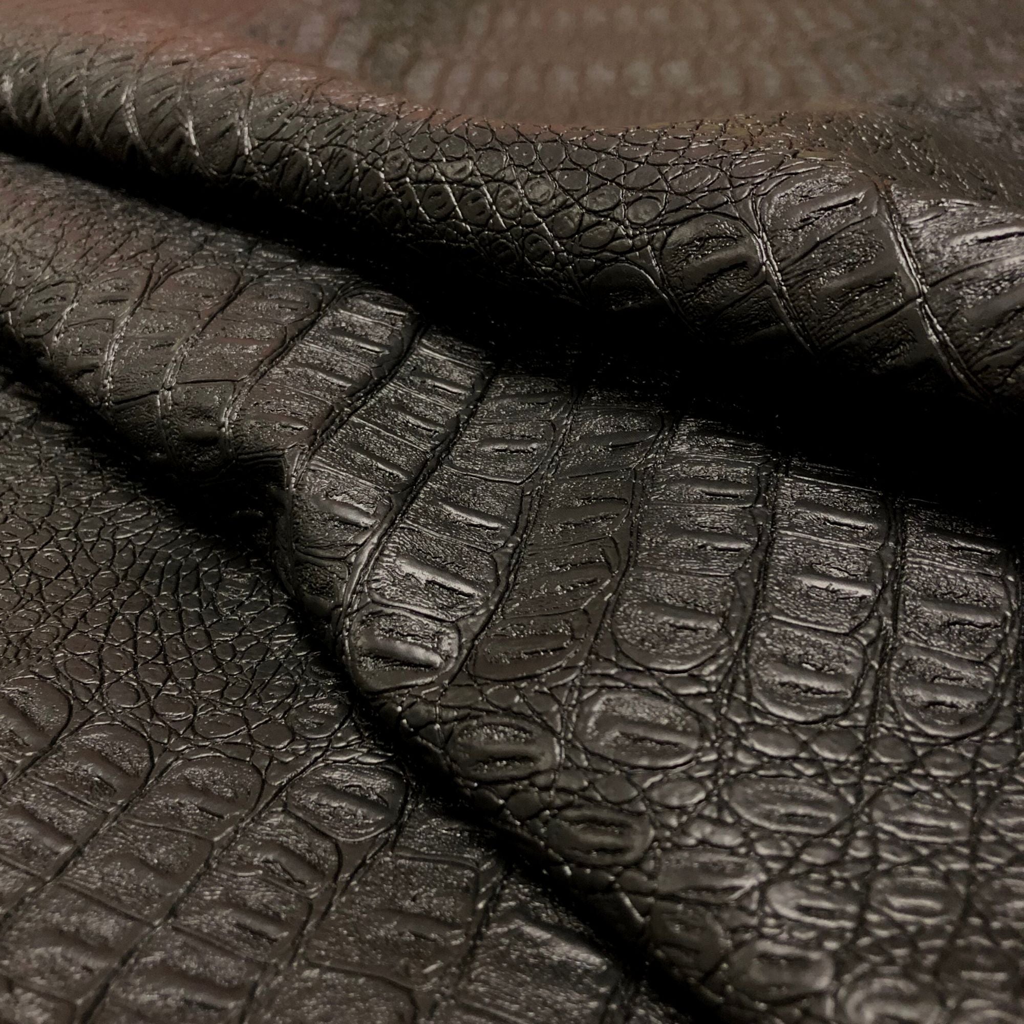 Alligator Faux Leather – Sarandave